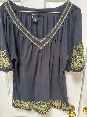BCBGMaxAzria Black Off-Shoulder Tunic with Yellow Floral Embroidery, Lovely. Lg.